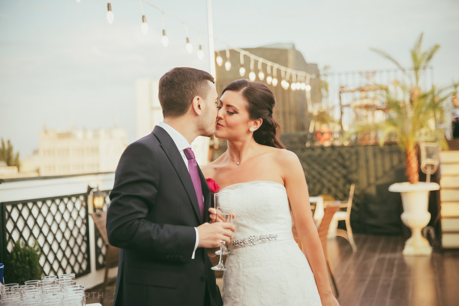 Yorkshire photographer captured a newly wed couple kissing